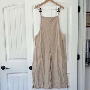 Women's Tan Cropped Wide Leg Jumpsuit size Medium